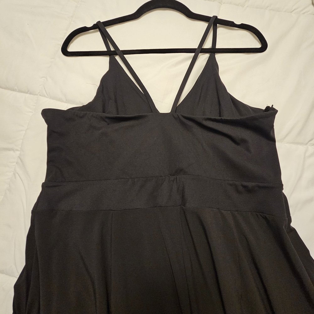 HALARA Black Sleeveless V-Neck Jumpsuit - Picture 2 of 3